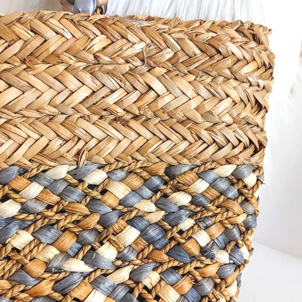 Sun n' Sand Natural Straw/ Lavender Fabric Woven Shoulder Tote Bag